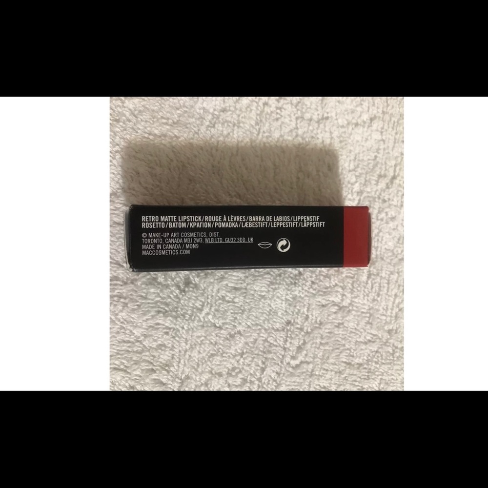 Mac Lipstick - Picture 4 of 6